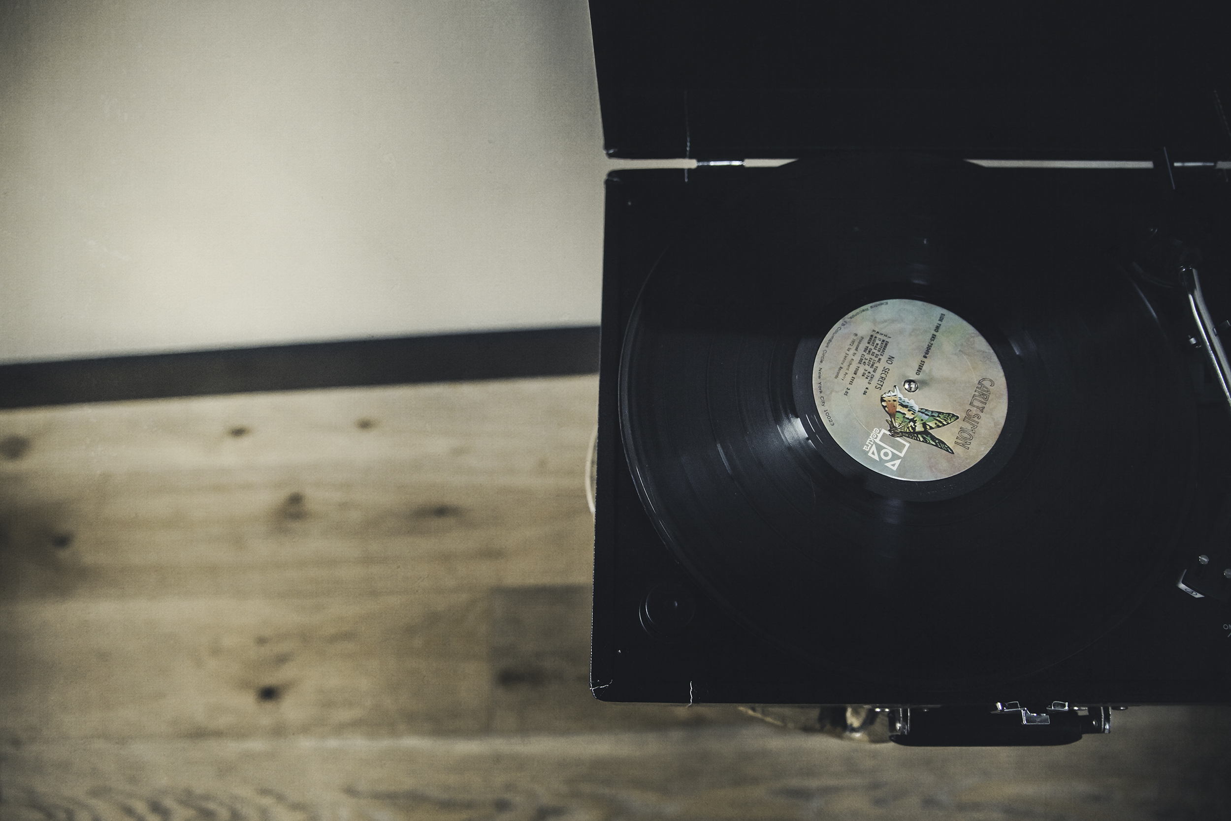 wedding and elopement photography - record player